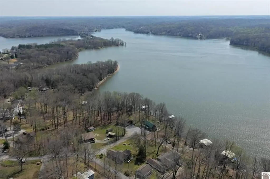 44 Gabby Lane Cadiz KY 42211