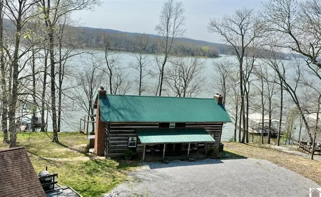 44 Gabby Lane Cadiz KY 42211
