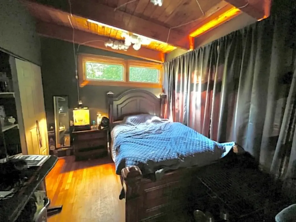 821 Ivy Harlan KY 40831
