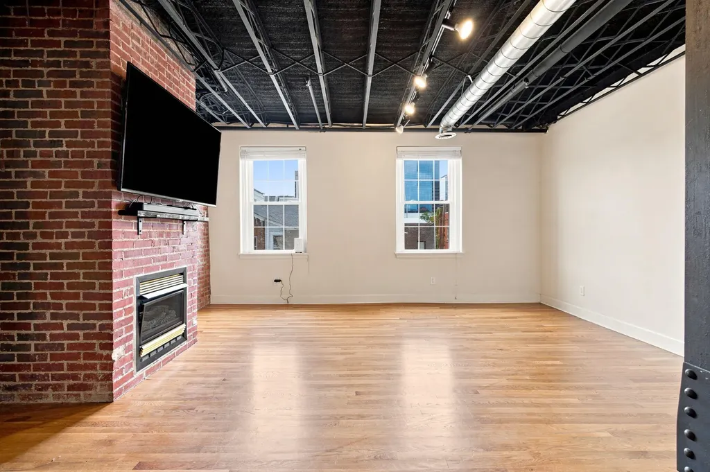 200 W Second Street Lexington KY 40507