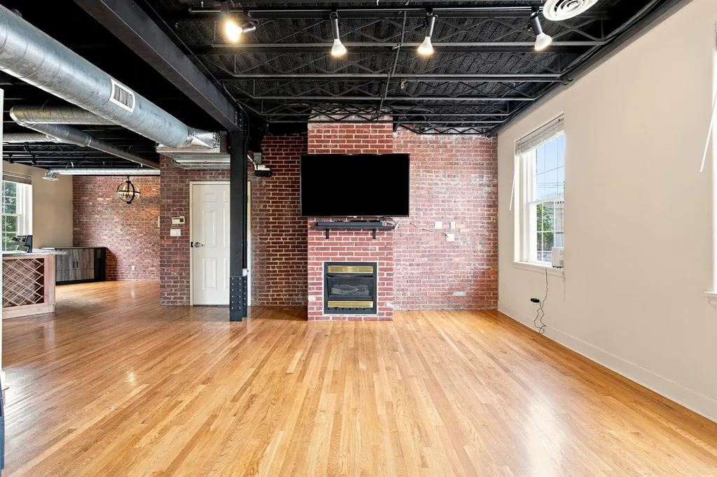 200 W Second Street Lexington KY 40507
