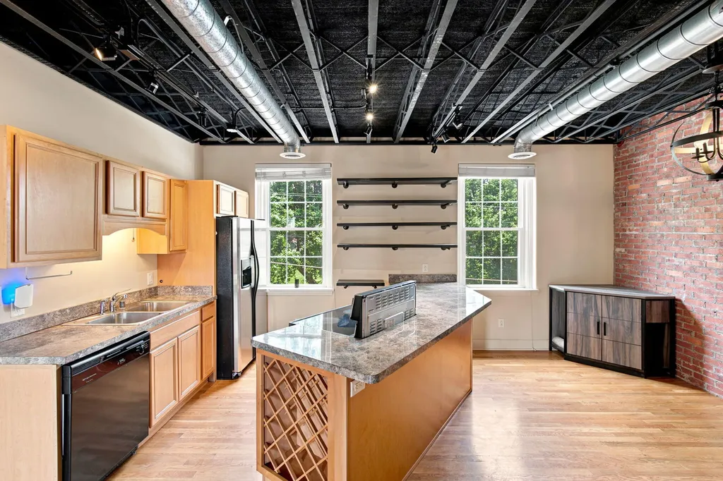 200 W Second Street Lexington KY 40507