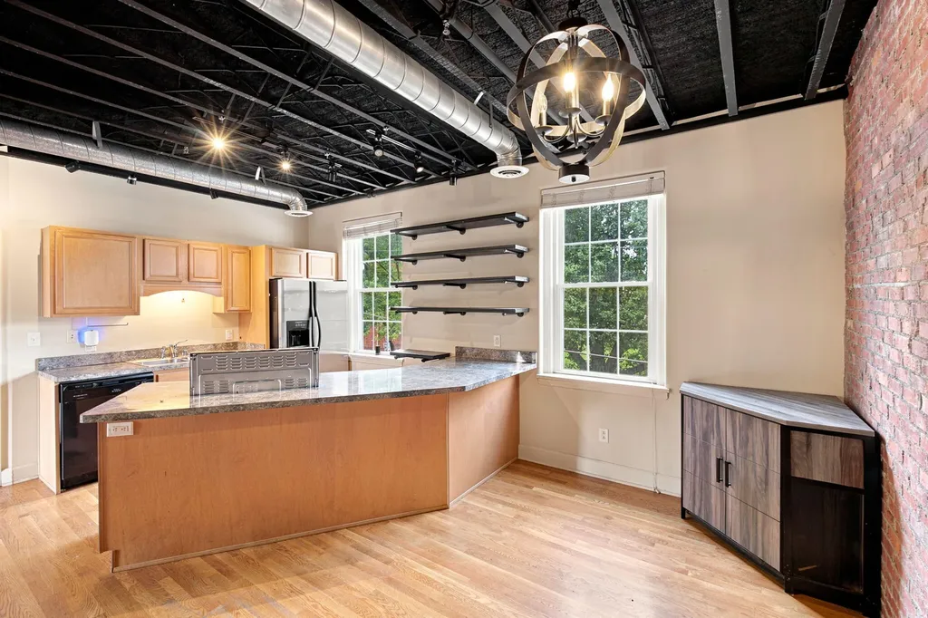 200 W Second Street Lexington KY 40507