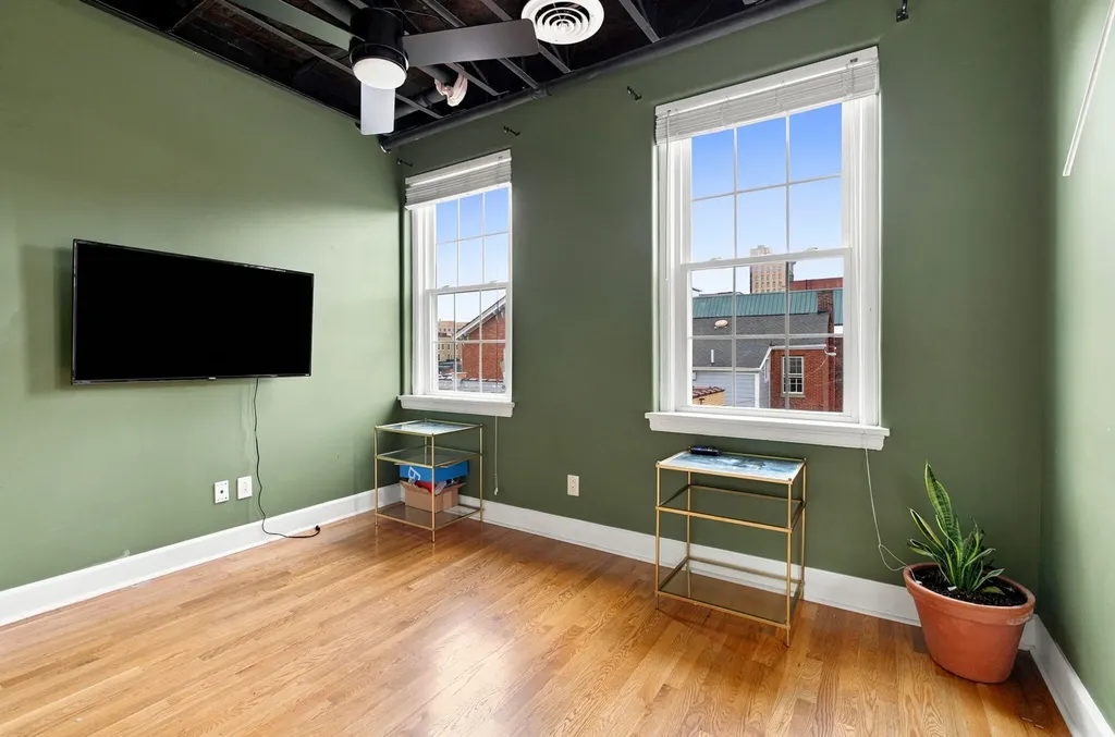 200 W Second Street Lexington KY 40507