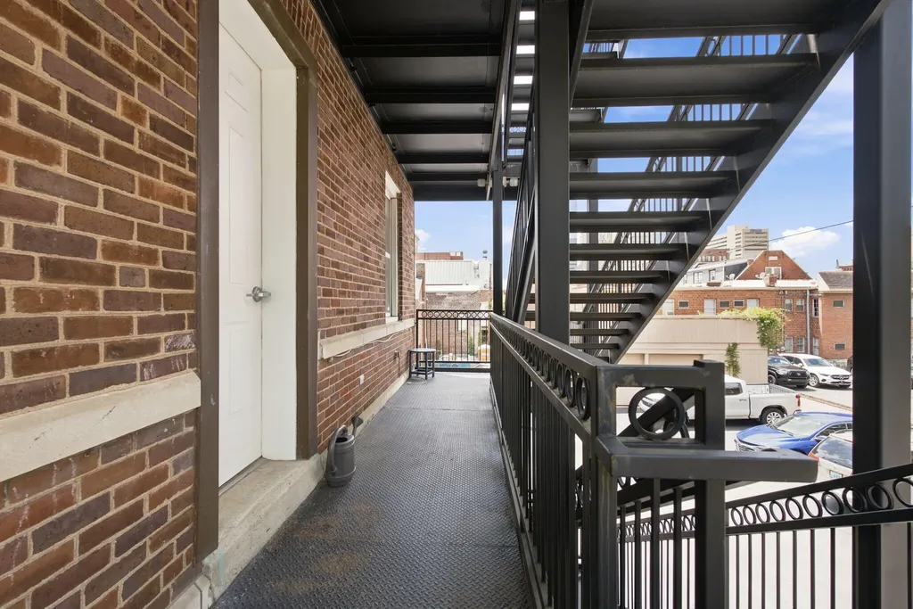 200 W Second Street Lexington KY 40507
