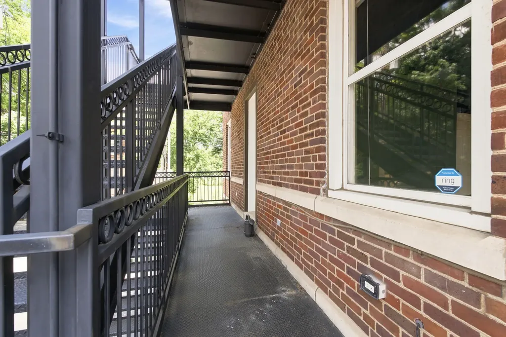 200 W Second Street Lexington KY 40507