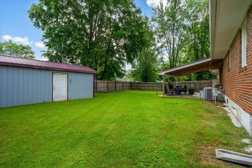 132 Airport Road Stanton KY 40380