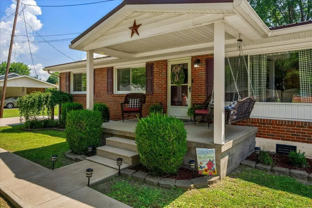132 Airport Road Stanton KY 40380