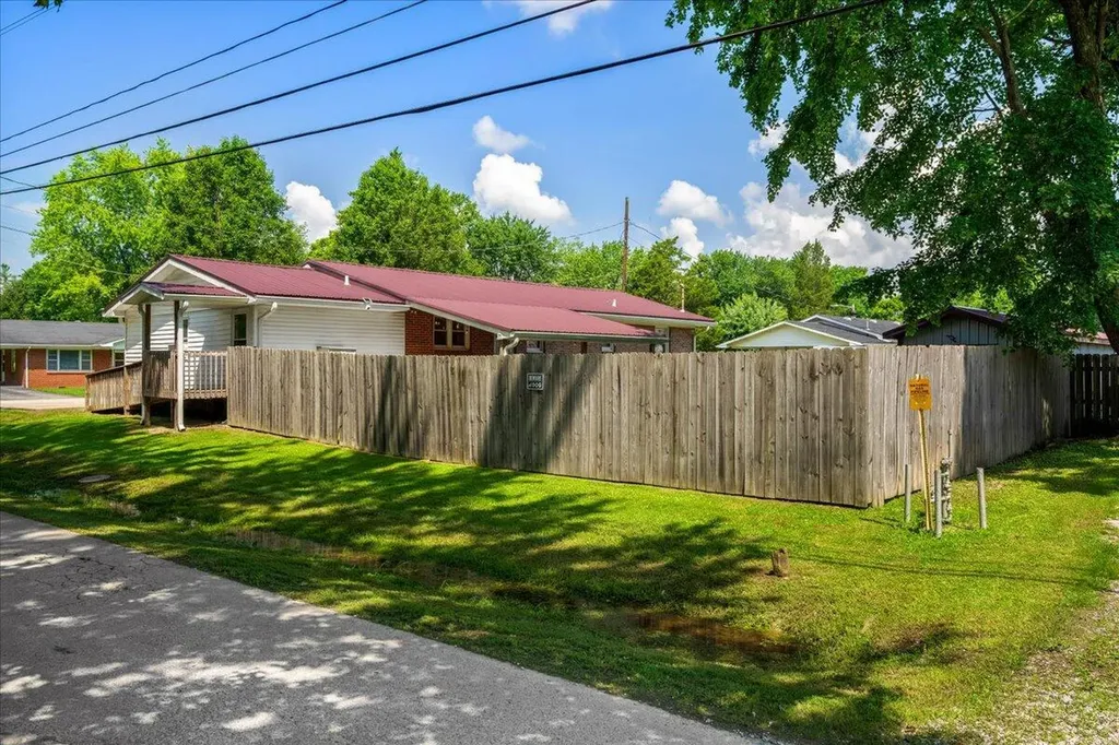 132 Airport Road Stanton KY 40380