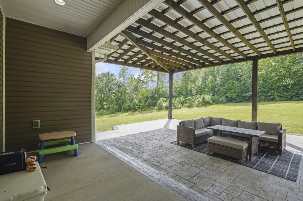149 Virginia Lane Pine Knot KY 42635