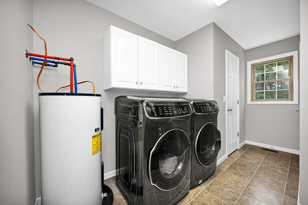 125 Nixon Road Columbia KY 42728