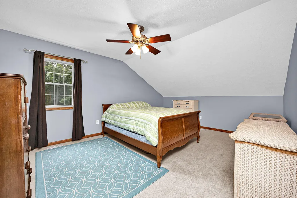 125 Nixon Road Columbia KY 42728