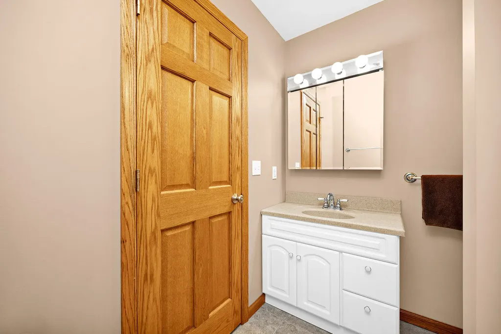 125 Nixon Road Columbia KY 42728