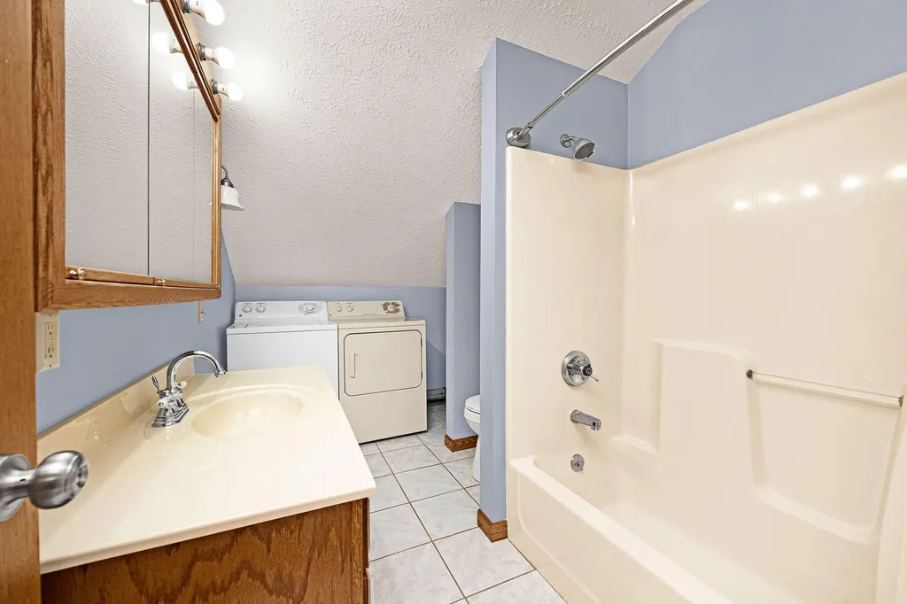 125 Nixon Road Columbia KY 42728