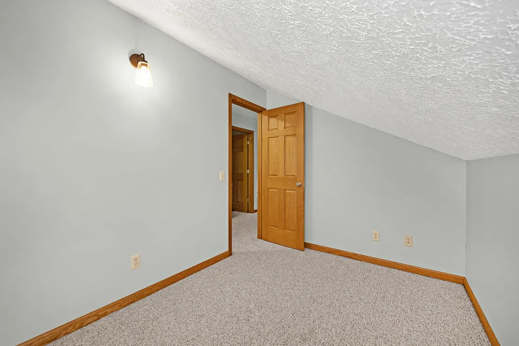 125 Nixon Road Columbia KY 42728