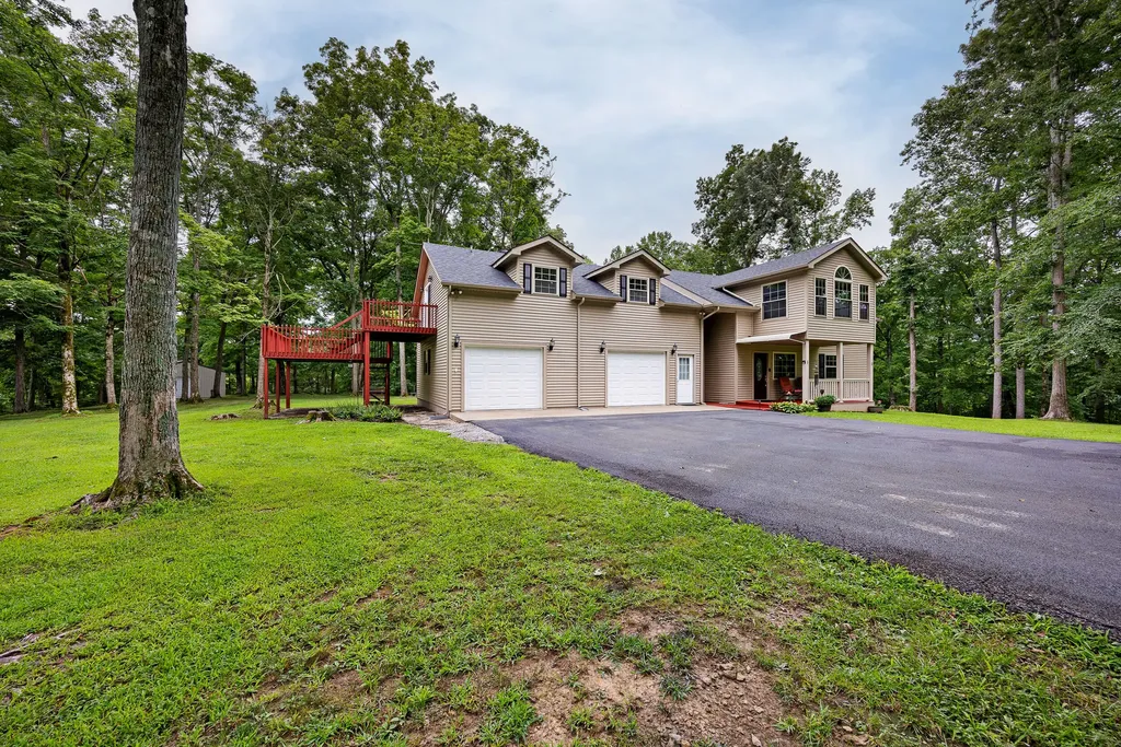 125 Nixon Road Columbia KY 42728