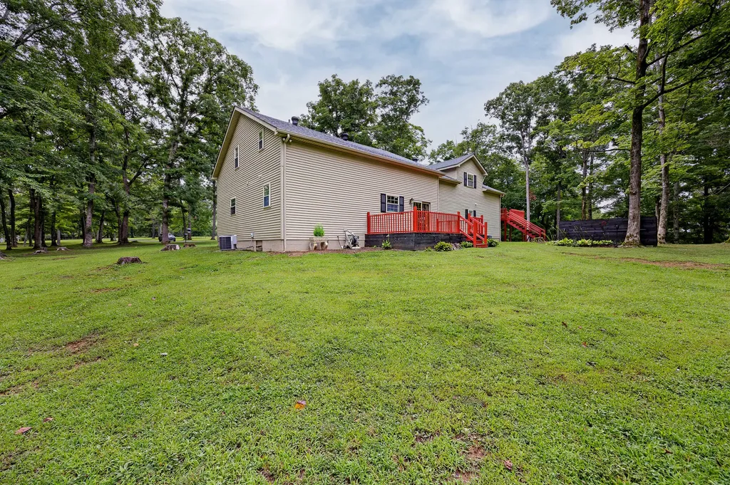 125 Nixon Road Columbia KY 42728