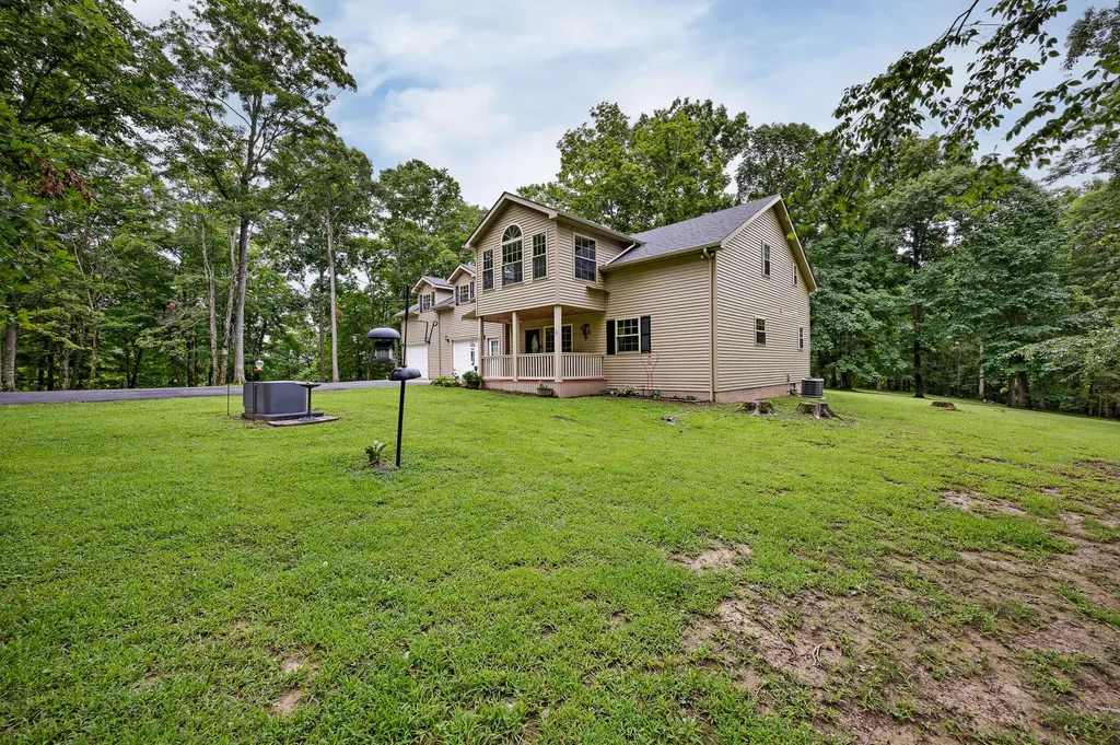 125 Nixon Road Columbia KY 42728