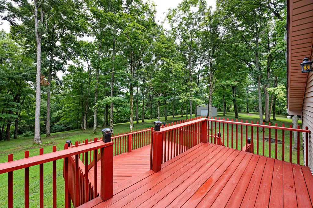 125 Nixon Road Columbia KY 42728