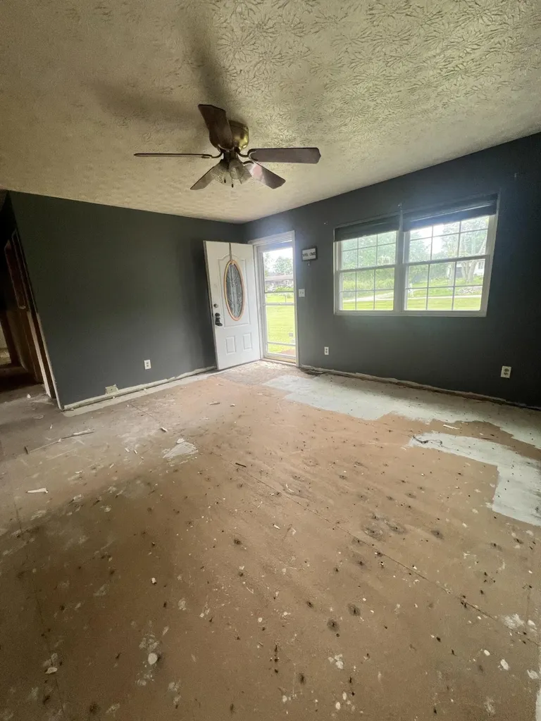 7 Jamestown Estates London KY 40744