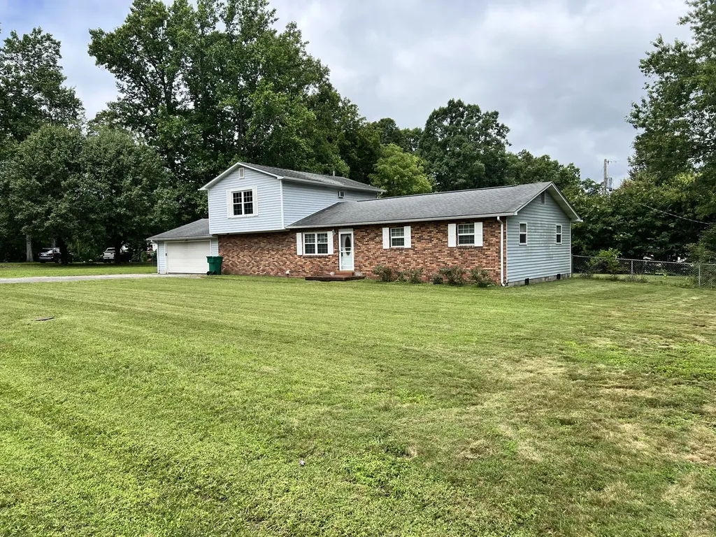 7 Jamestown Estates London KY 40744