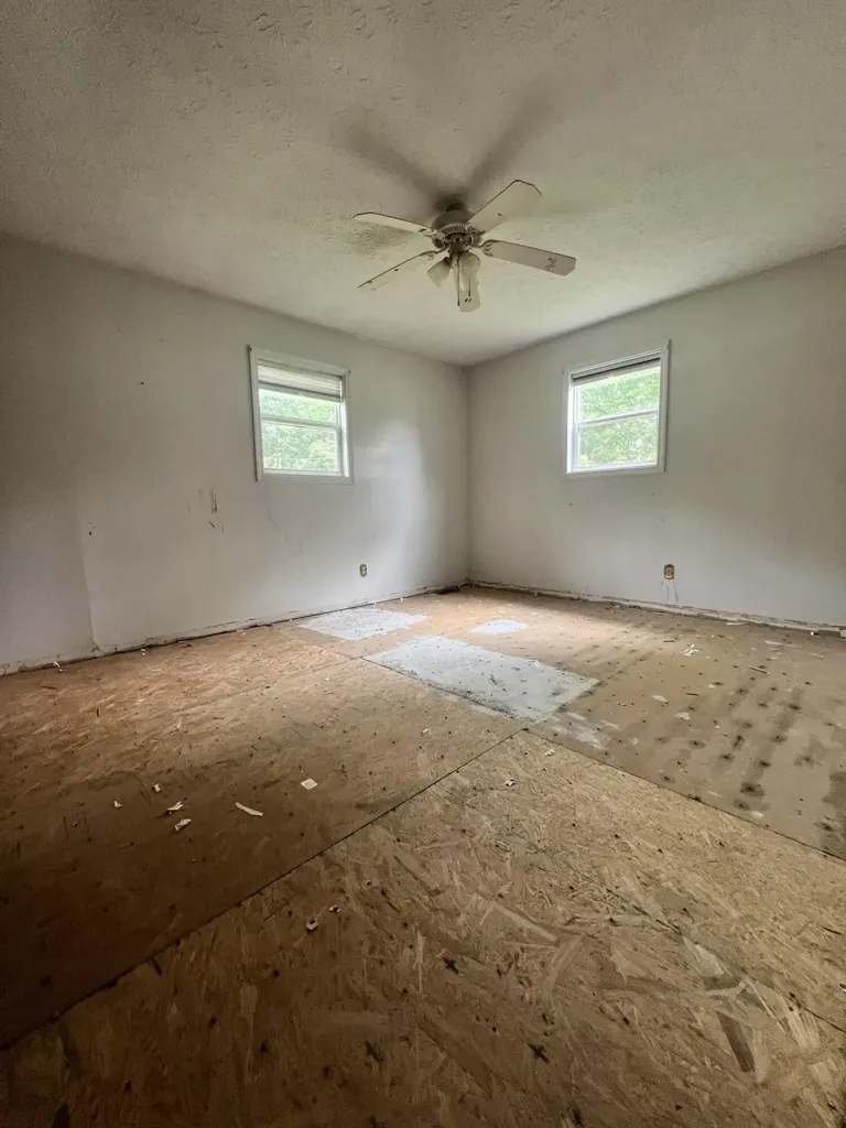 7 Jamestown Estates London KY 40744
