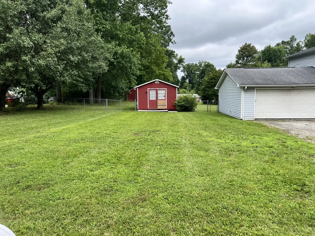 7 Jamestown Estates London KY 40744