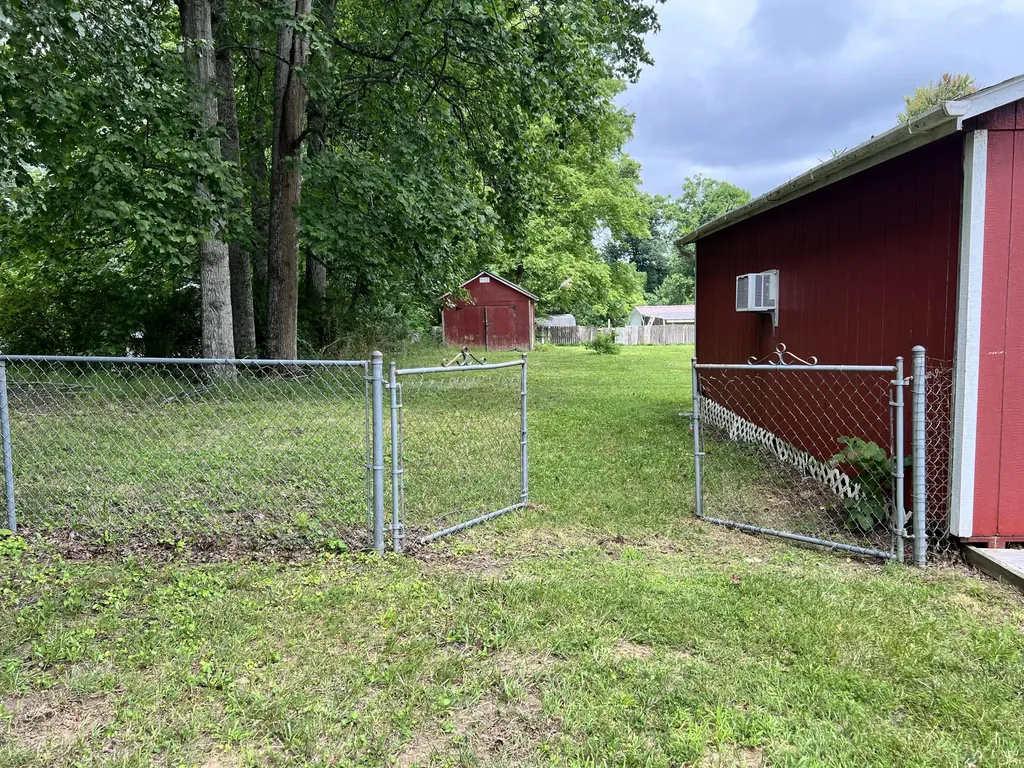 7 Jamestown Estates London KY 40744