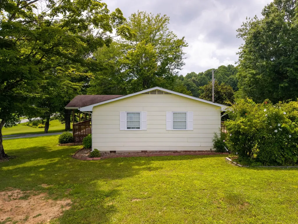6616 Barbourville Road London KY 40744