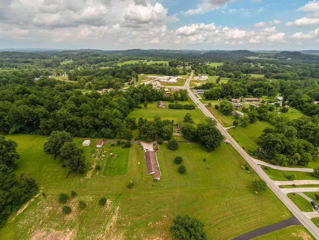 6616 Barbourville Road London KY 40744
