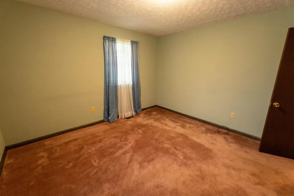6616 Barbourville Road London KY 40744
