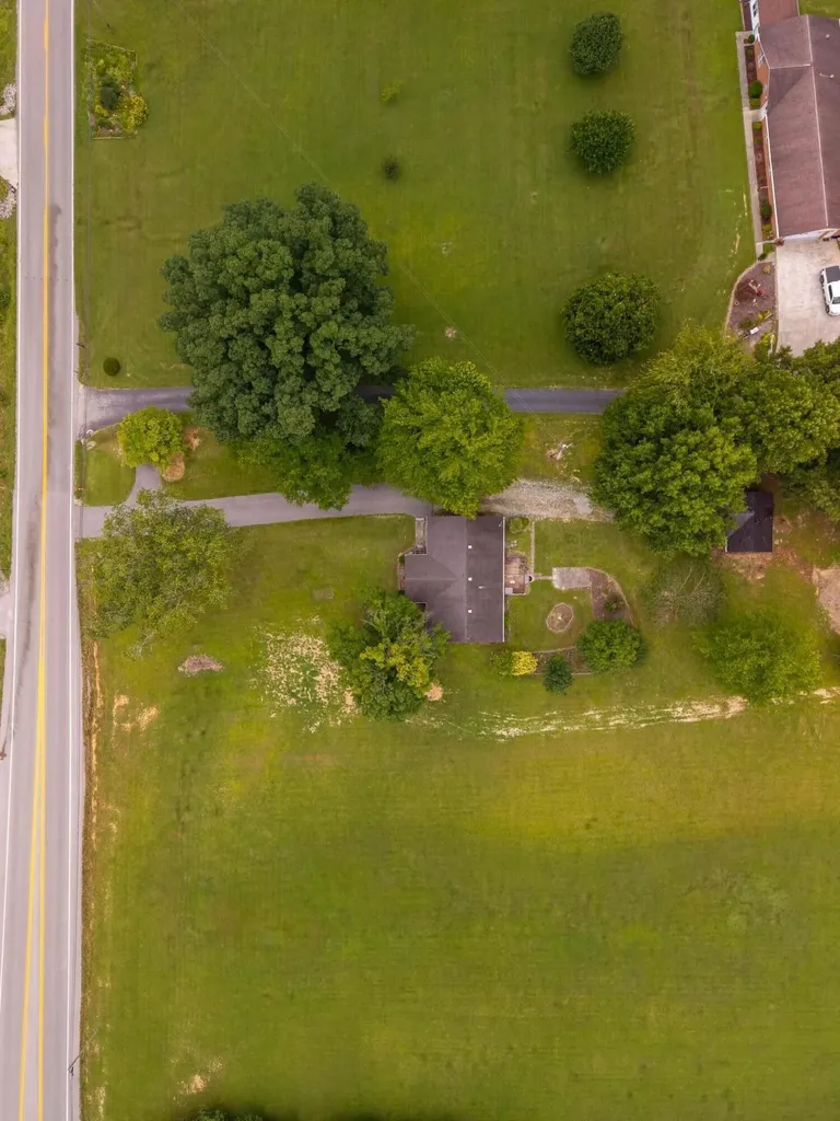6616 Barbourville Road London KY 40744