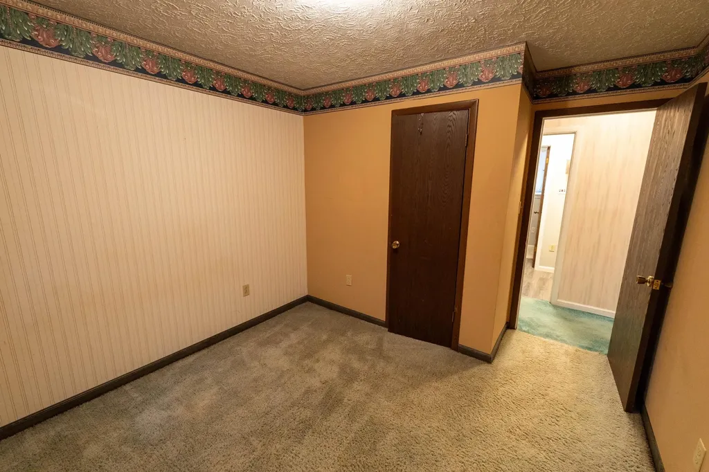 6616 Barbourville Road London KY 40744