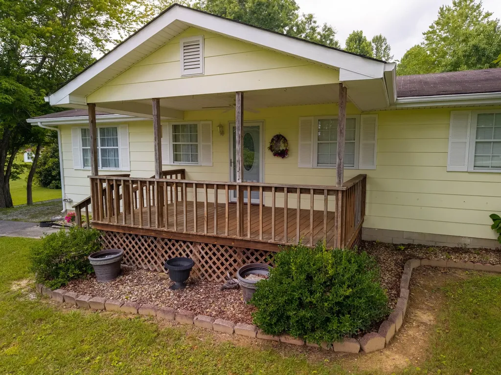 6616 Barbourville Road London KY 40744