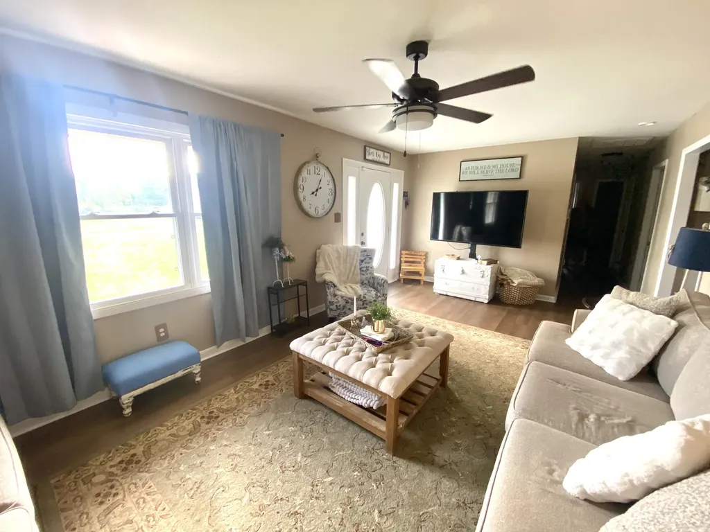 245 Hodge Landing Road Ledbetter KY 42058