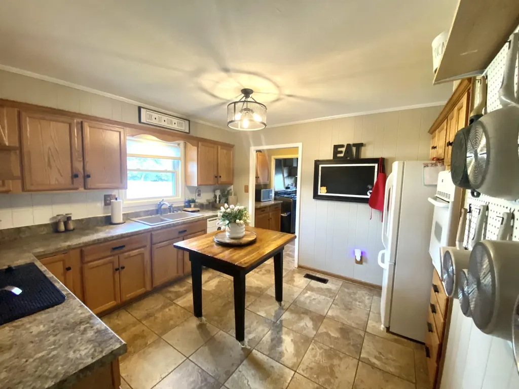 245 Hodge Landing Road Ledbetter KY 42058
