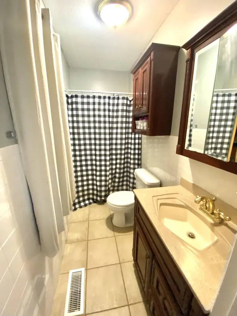 245 Hodge Landing Road Ledbetter KY 42058