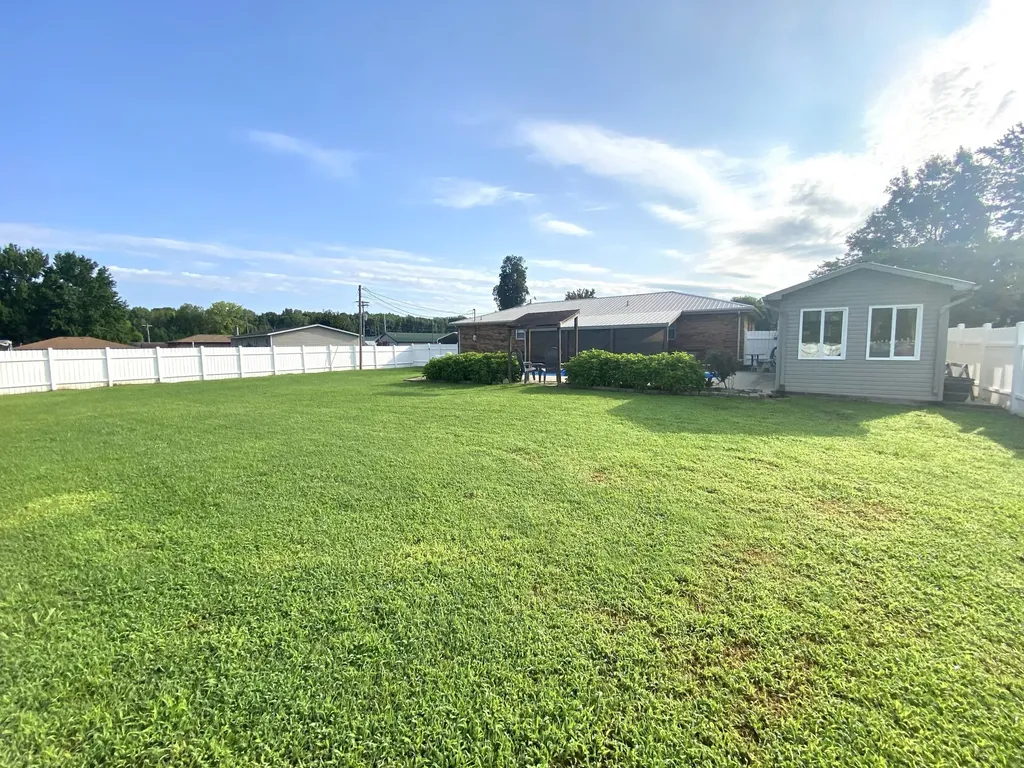 245 Hodge Landing Road Ledbetter KY 42058