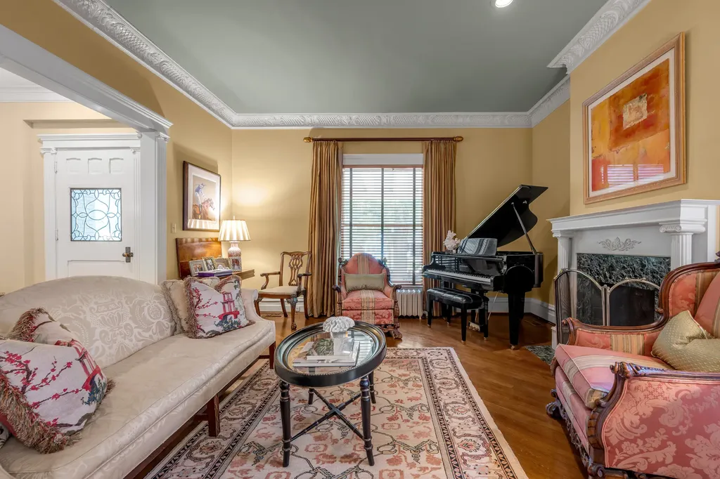 262 S Ashland Avenue Lexington KY 40502