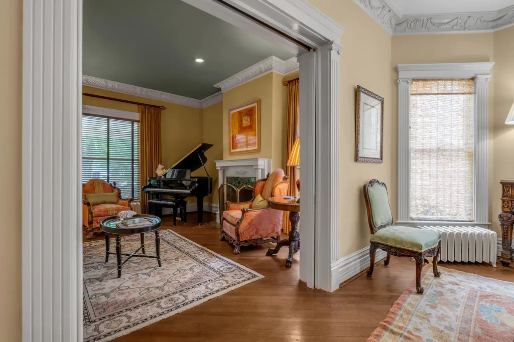 262 S Ashland Avenue Lexington KY 40502