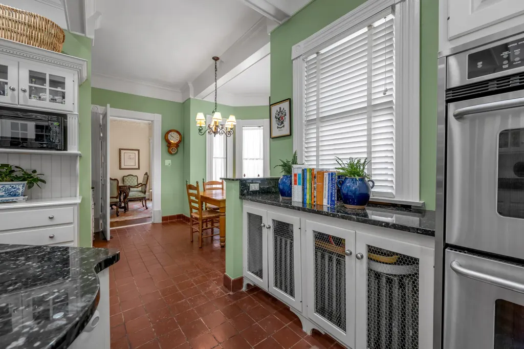 262 S Ashland Avenue Lexington KY 40502
