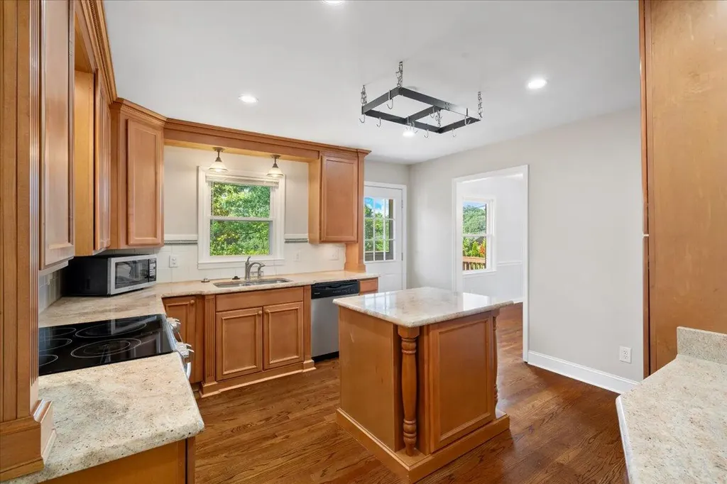 1288 Gainesway Drive Lexington KY 40517