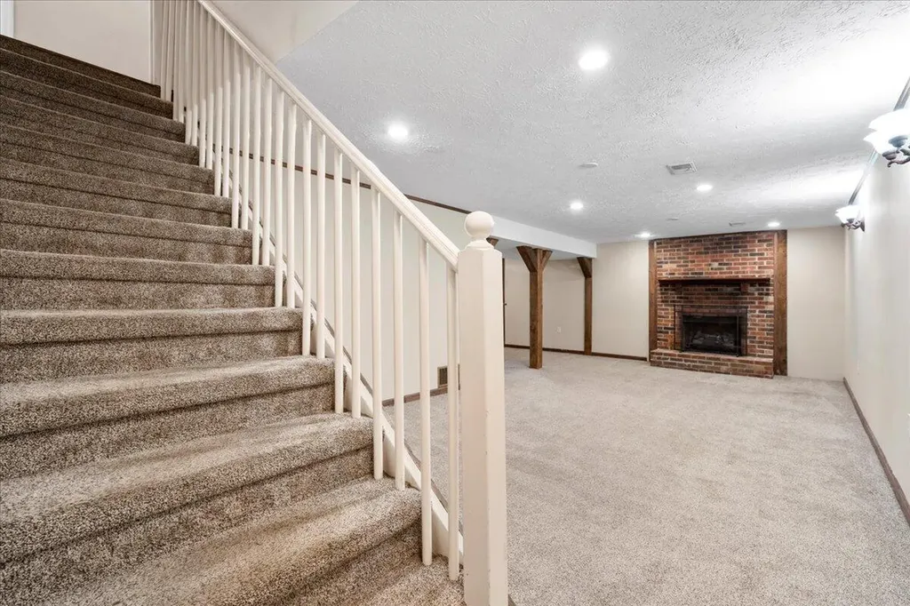 1288 Gainesway Drive Lexington KY 40517