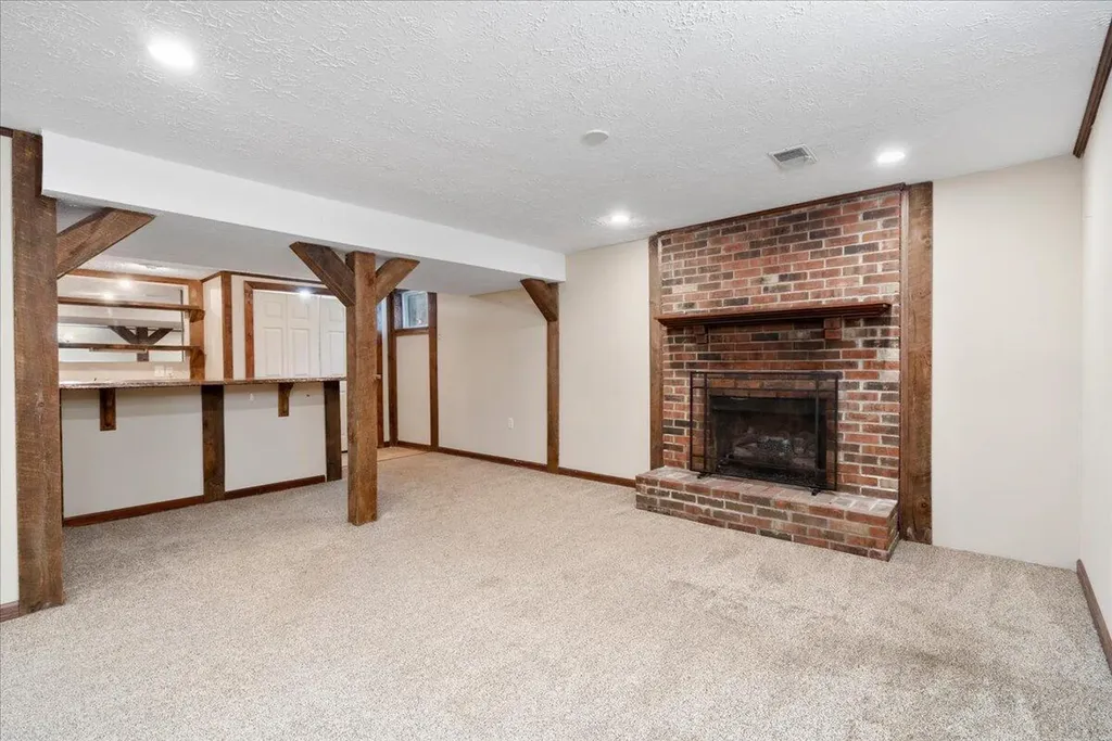 1288 Gainesway Drive Lexington KY 40517