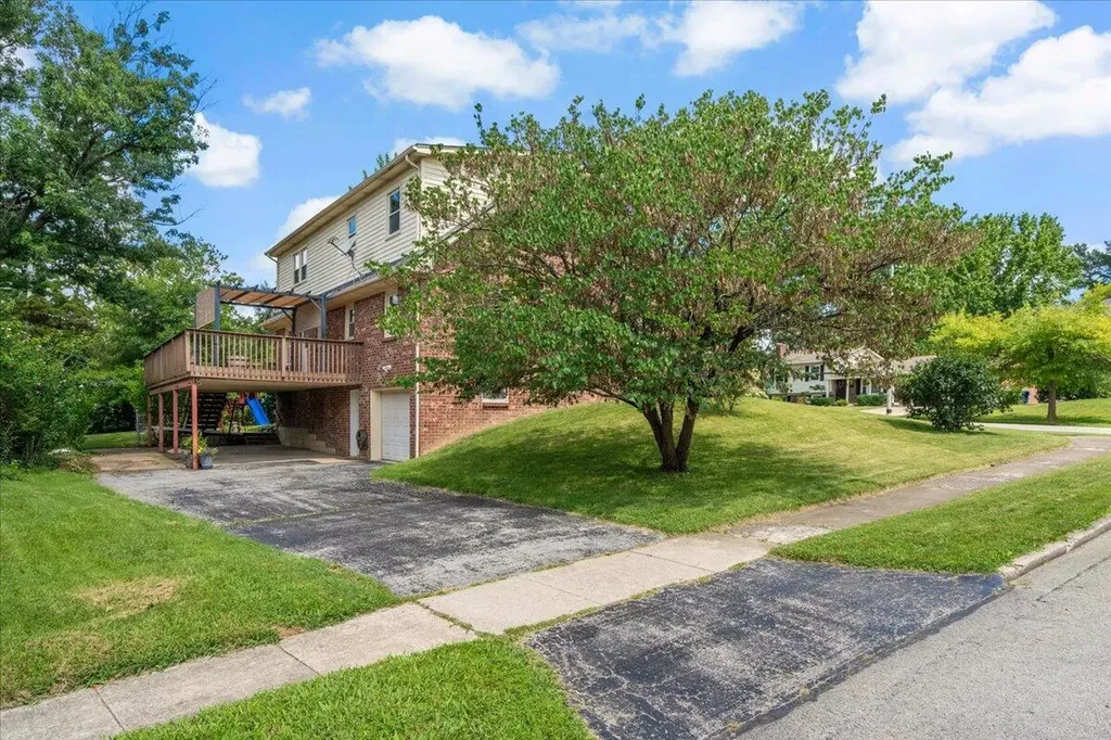 1288 Gainesway Drive Lexington KY 40517