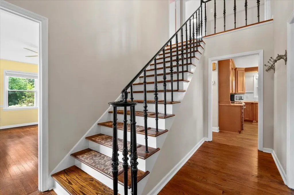 1288 Gainesway Drive Lexington KY 40517