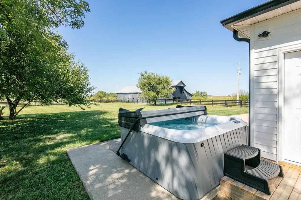 3271 Elmburg Road Bagdad KY 40003