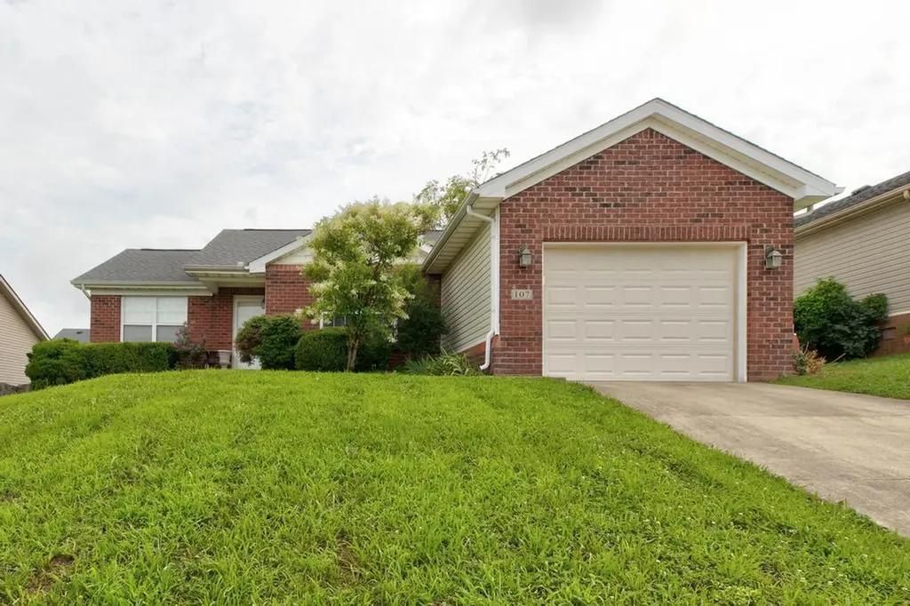 107 Santa Monica Drive Georgetown KY 40324