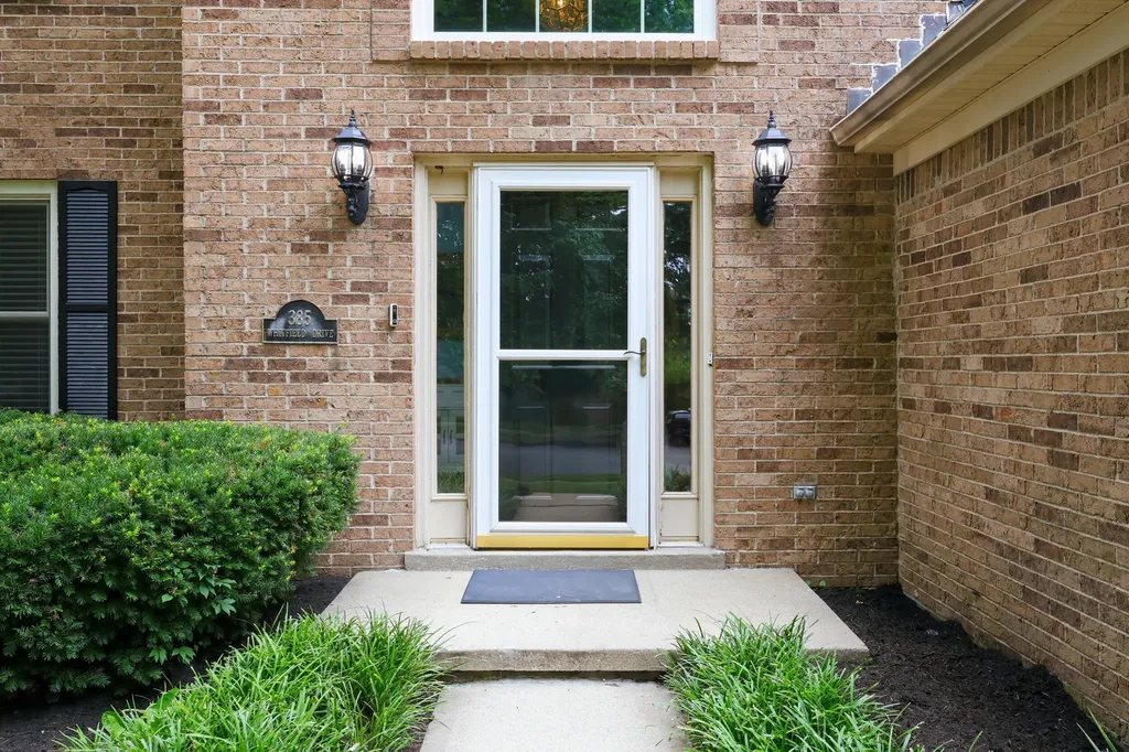 385 Whitfield Drive Lexington KY 40515