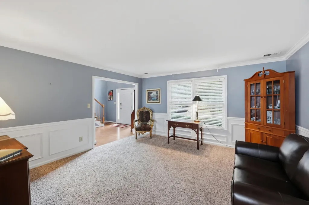 385 Whitfield Drive Lexington KY 40515